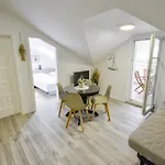 9 In Petrac Banjol